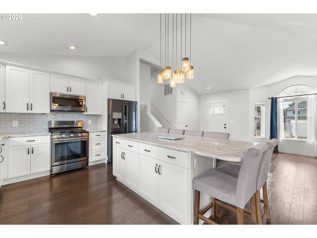 282 Ne LENOX St, Hillsboro, OR 97124