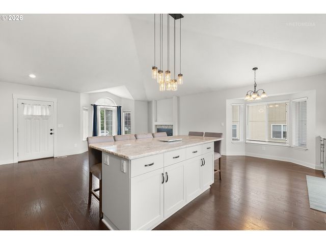 282 Ne LENOX St, Hillsboro, OR 97124