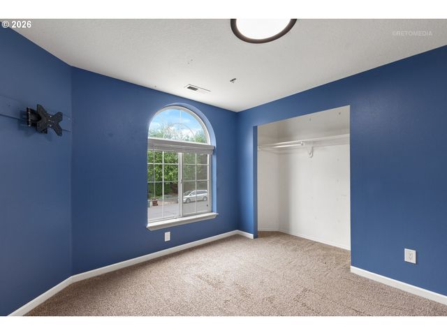 282 Ne LENOX St, Hillsboro, OR 97124