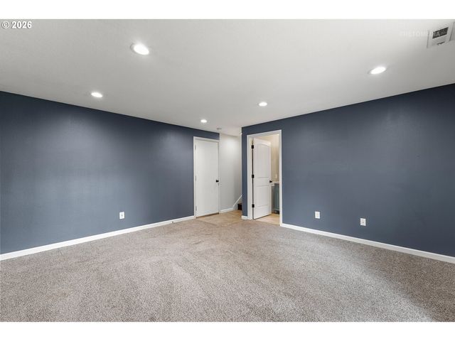 282 Ne LENOX St, Hillsboro, OR 97124