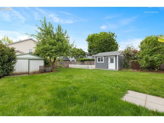 282 Ne LENOX St, Hillsboro, OR 97124
