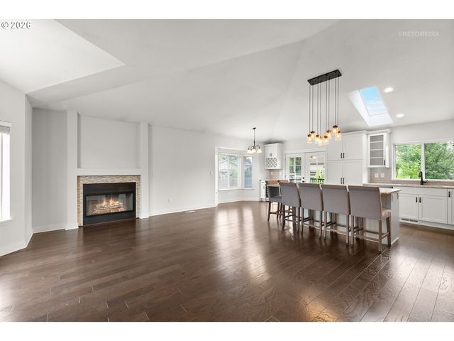 282 Ne LENOX St, Hillsboro, OR 97124