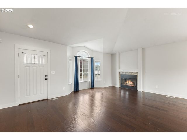 282 Ne LENOX St, Hillsboro, OR 97124