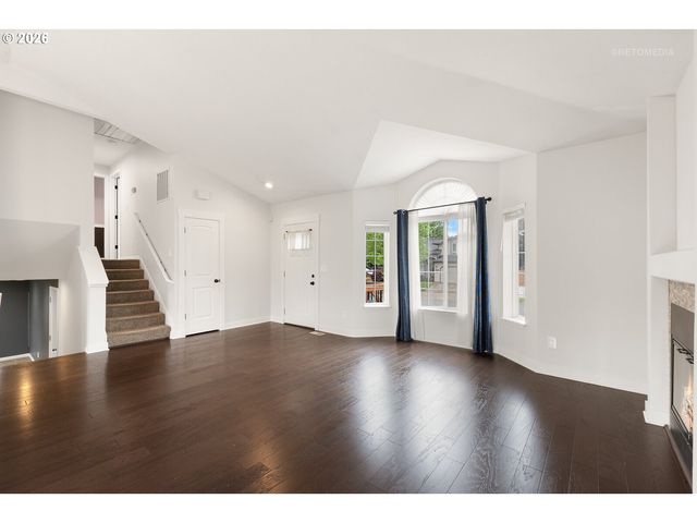 282 Ne LENOX St, Hillsboro, OR 97124