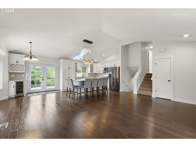 282 Ne LENOX St, Hillsboro, OR 97124