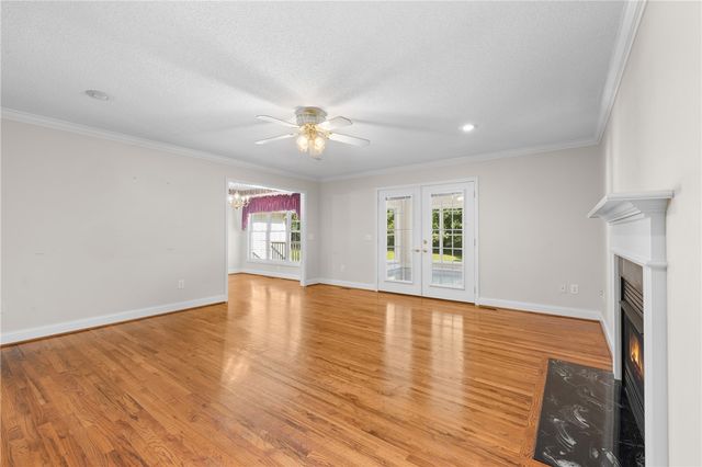 105 Planters Drive, Seneca, SC 29678