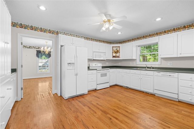 105 Planters Drive, Seneca, SC 29678
