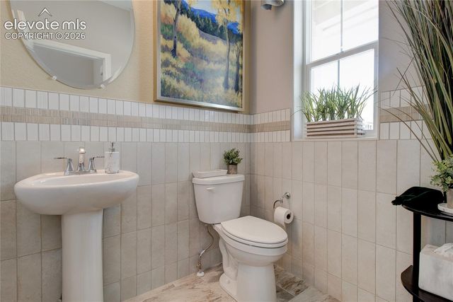 8551 Perkins Lane, Colorado Springs, CO 80925