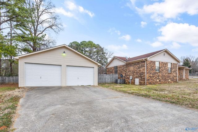 101 Skinner Drive, Huntsville, AL 35811