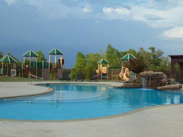 6140 Montrose Street, Cleburne, TX 76033