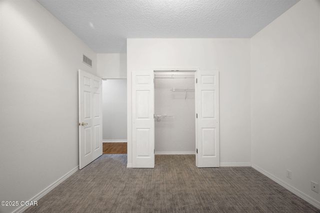 5478 E 14th Street, Joplin, MO 64801