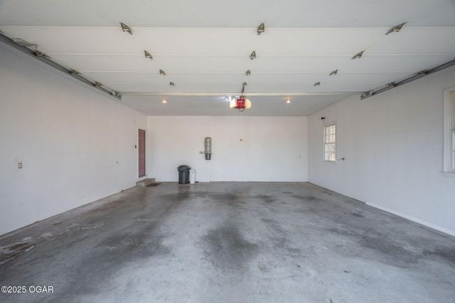 5478 E 14th Street, Joplin, MO 64801