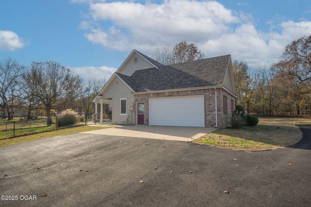 5478 E 14th Street, Joplin, MO 64801