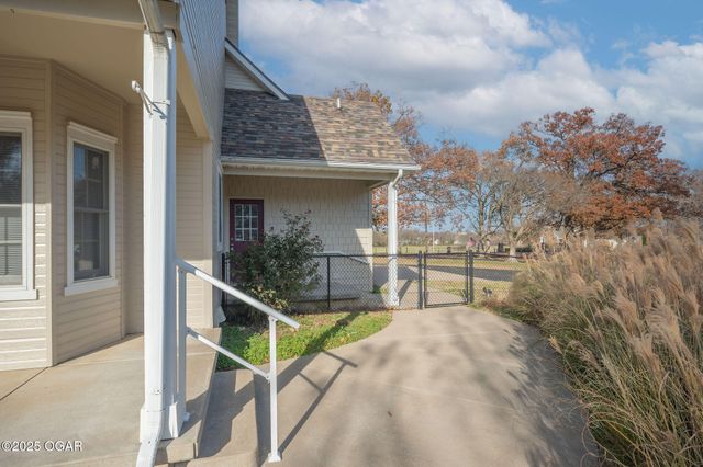 5478 E 14th Street, Joplin, MO 64801