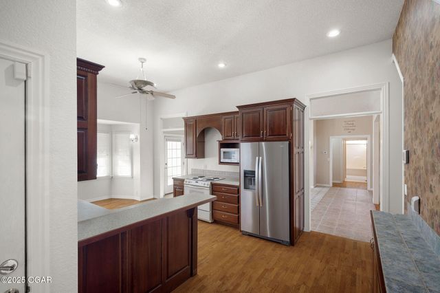 5478 E 14th Street, Joplin, MO 64801