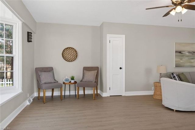 14 Alpine ST, Newport News, VA 23606