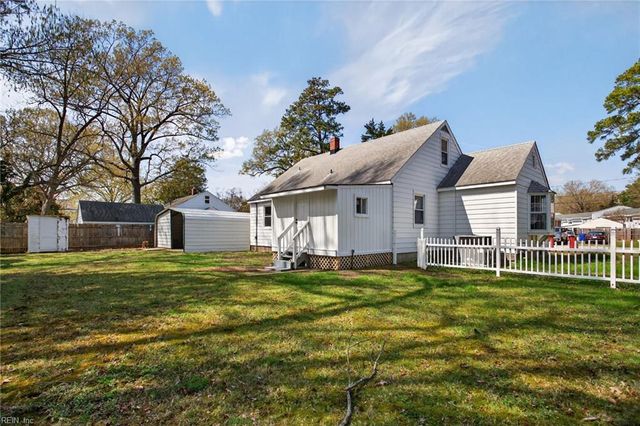 14 Alpine ST, Newport News, VA 23606