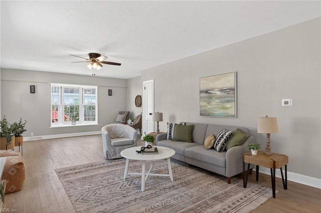 14 Alpine ST, Newport News, VA 23606