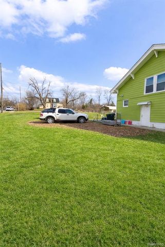 388 N Perry Street, Pontiac, MI 48342