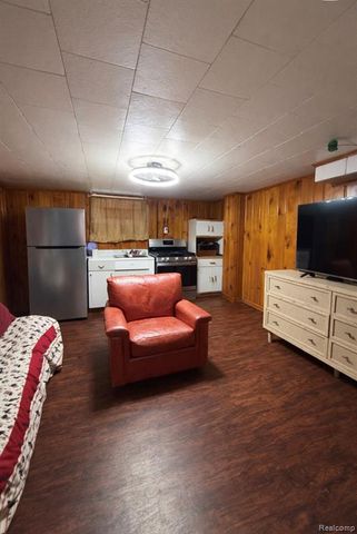 388 N Perry Street, Pontiac, MI 48342