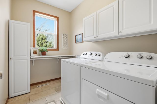 3420 N View Bay, Woodbury, MN 55125