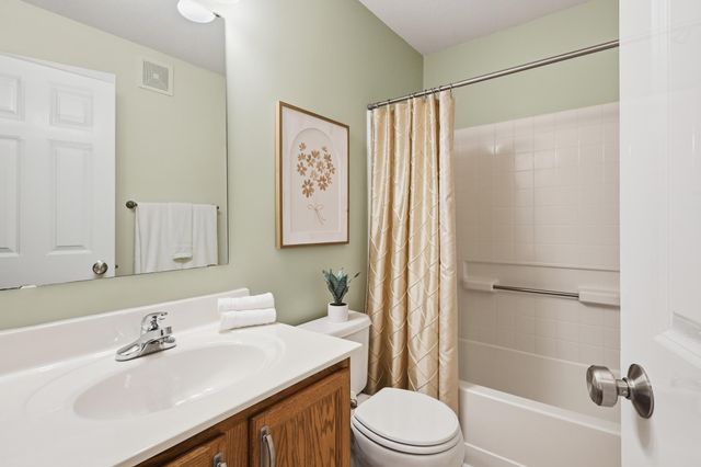 3420 N View Bay, Woodbury, MN 55125