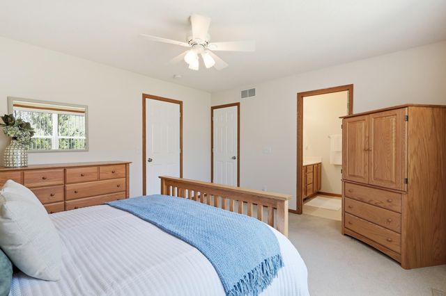 3420 N View Bay, Woodbury, MN 55125