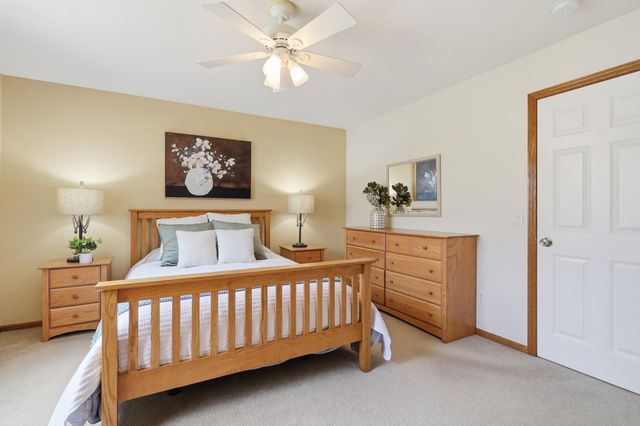 3420 N View Bay, Woodbury, MN 55125