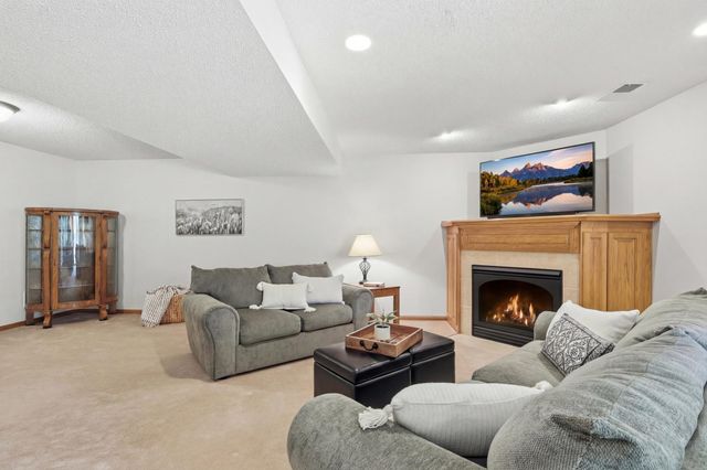 3420 N View Bay, Woodbury, MN 55125