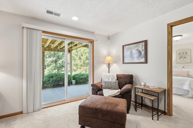 3420 N View Bay, Woodbury, MN 55125