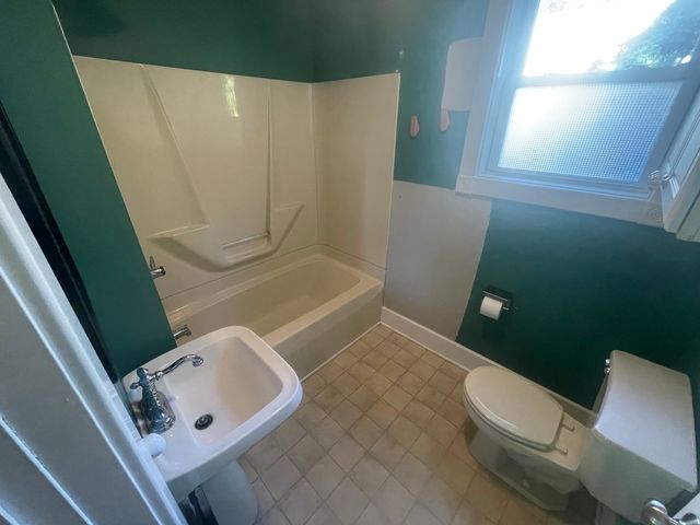 404 E PARK Street, Champaign, IL 61820