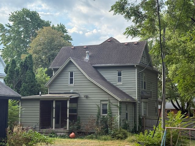 404 E PARK Street, Champaign, IL 61820