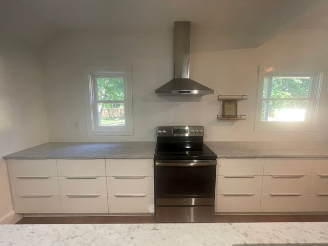 404 E PARK Street, Champaign, IL 61820