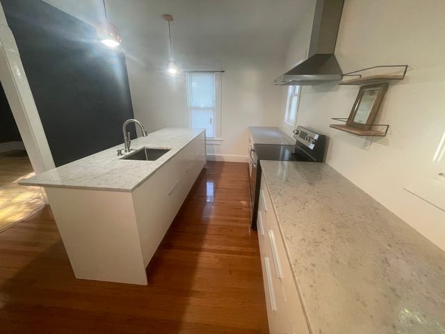 404 E PARK Street, Champaign, IL 61820