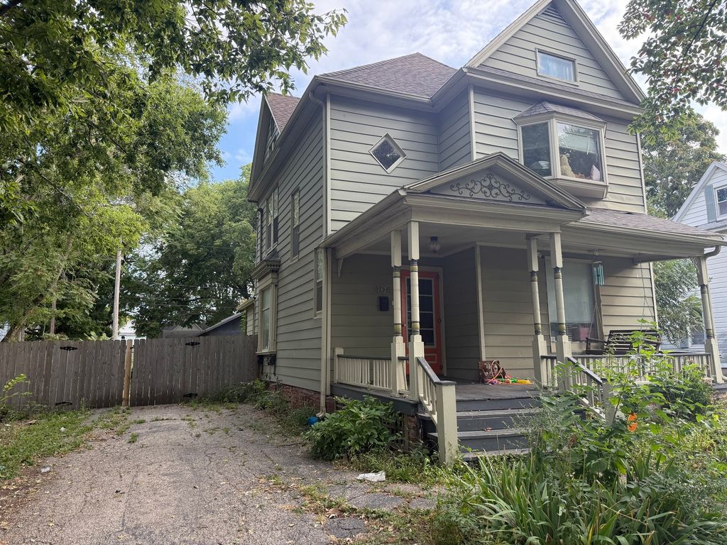 404 E PARK Street, Champaign, IL 61820