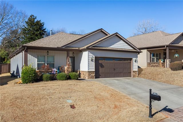 301 Linden Hall Lane, Easley, SC 29640