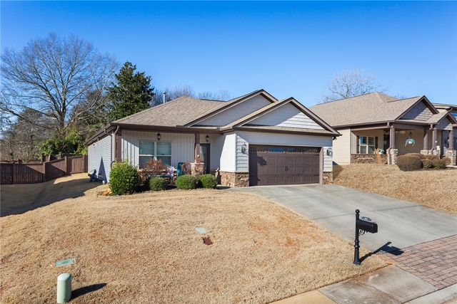 301 Linden Hall Lane, Easley, SC 29640