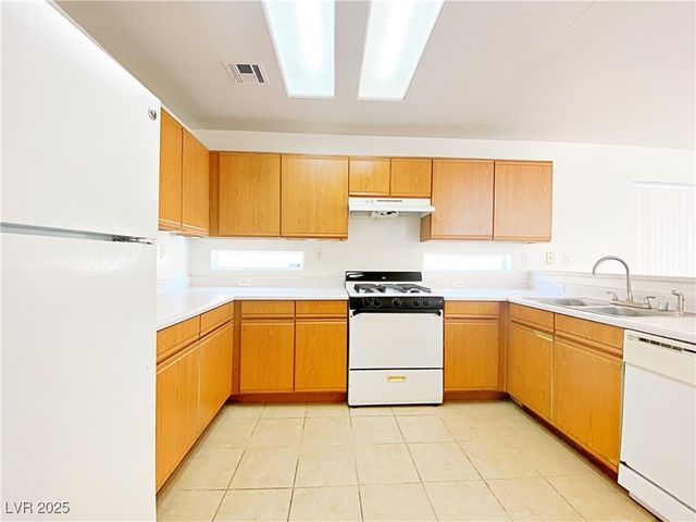 4525 Coronado Hills Way, Las Vegas, NV 89115