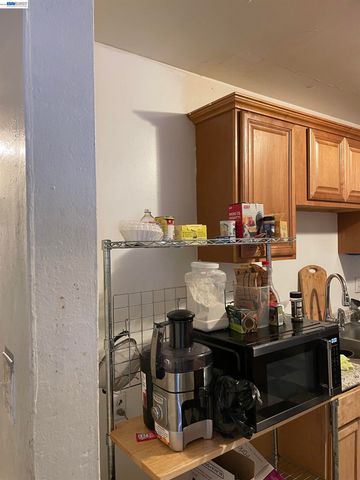 1735 84Th Ave, Oakland, CA 94621