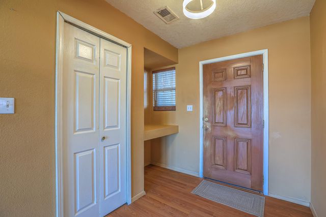 1708 Regency Park Road SE, Rio Rancho, NM 87124