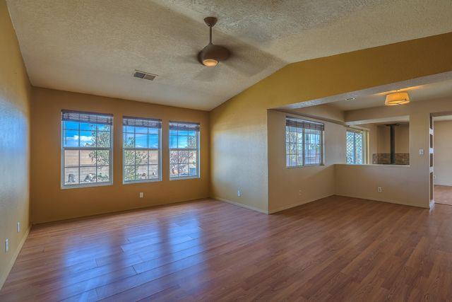 1708 Regency Park Road SE, Rio Rancho, NM 87124