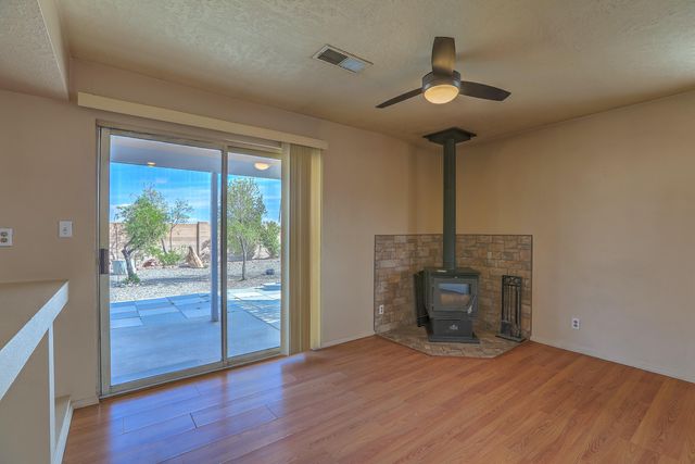 1708 Regency Park Road SE, Rio Rancho, NM 87124