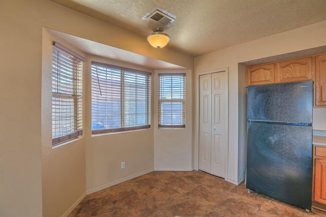 1708 Regency Park Road SE, Rio Rancho, NM 87124