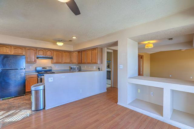 1708 Regency Park Road SE, Rio Rancho, NM 87124