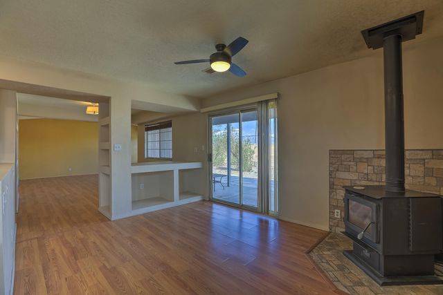 1708 Regency Park Road SE, Rio Rancho, NM 87124