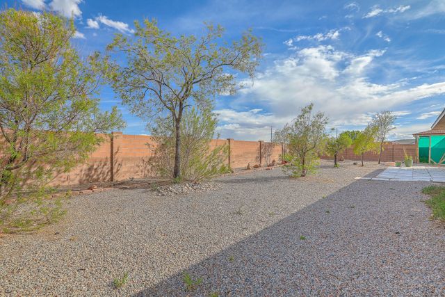 1708 Regency Park Road SE, Rio Rancho, NM 87124
