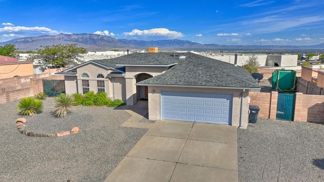 1708 Regency Park Road SE, Rio Rancho, NM 87124