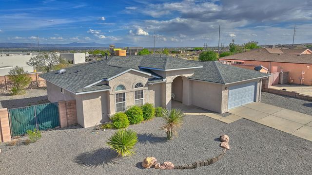 1708 Regency Park Road SE, Rio Rancho, NM 87124