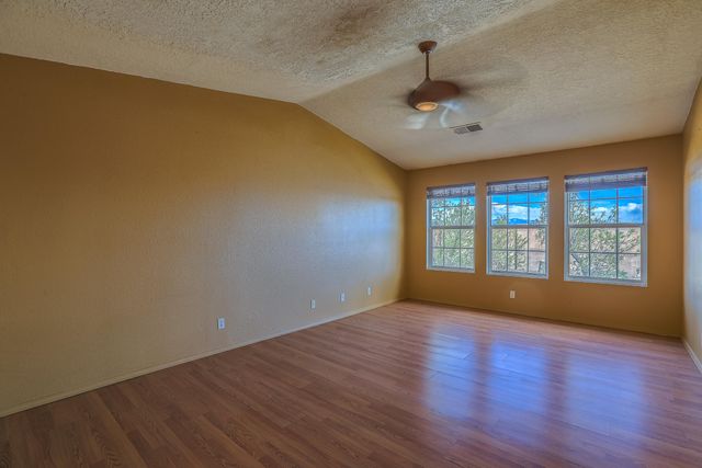 1708 Regency Park Road SE, Rio Rancho, NM 87124