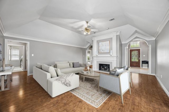 1839 Lakewinds Drive, Missouri City, TX 77459